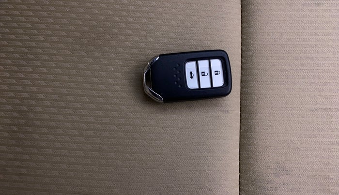 2017 Honda City 1.5L I-VTEC V MT, Petrol, Manual, 36,457 km, Key Close Up