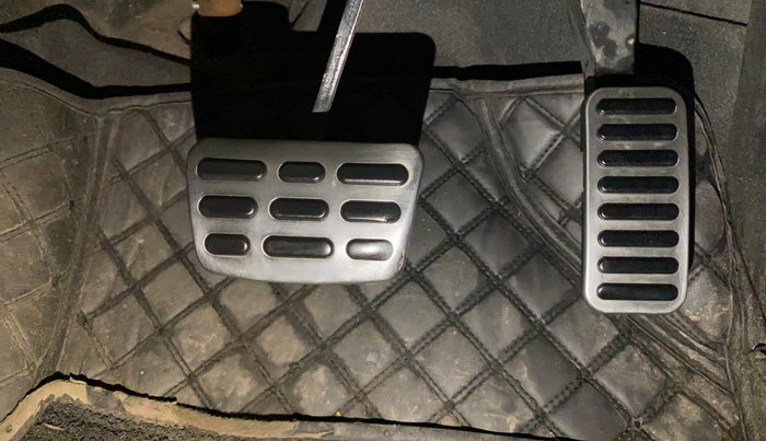 2018 Hyundai New Elantra 1.6 SX (O) AT DIESEL, Diesel, Automatic, 81,971 km, Pedals