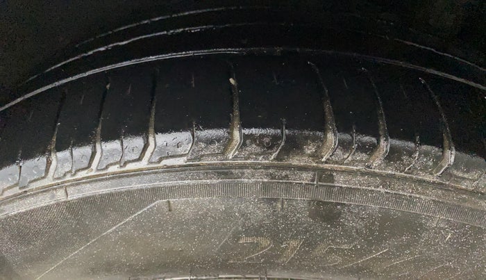 2018 Hyundai New Elantra 1.6 SX (O) AT DIESEL, Diesel, Automatic, 81,971 km, Left Rear Tyre Tread