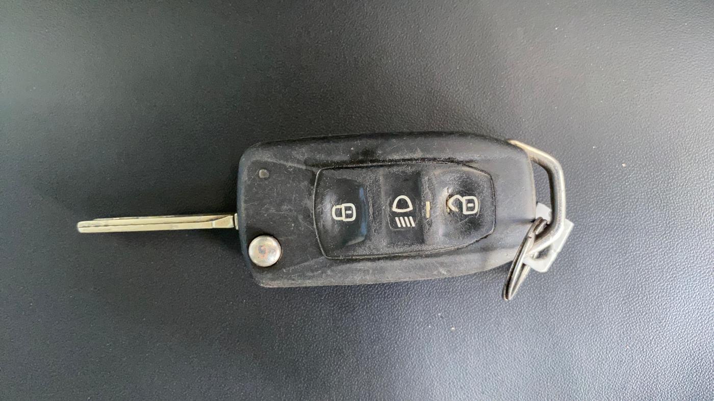 2019 Tata NEXON XM PETROL, Petrol, Manual, 63,534 km, Key Close Up