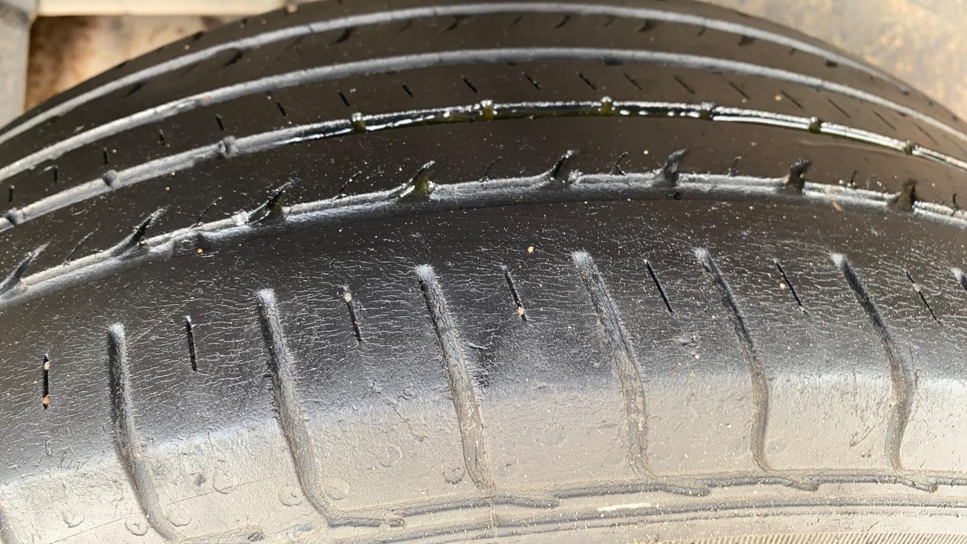 2019 Tata NEXON XM PETROL, Petrol, Manual, 63,534 km, Right Rear Tyre Tread
