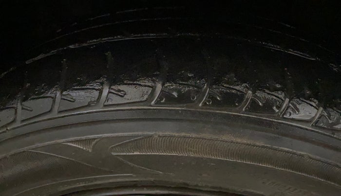 2022 Maruti New Wagon-R ZXI 1.2 AMT, Petrol, Automatic, 70,103 km, Left Front Tyre Tread