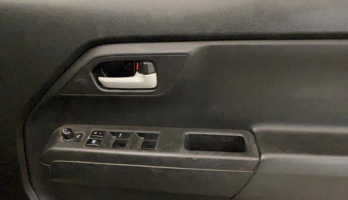 2022 Maruti New Wagon-R ZXI 1.2 AMT, Petrol, Automatic, 70,103 km, Driver Side Door Panels Control