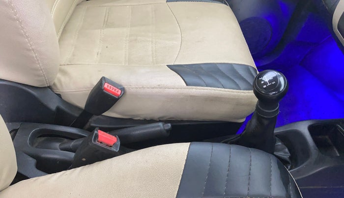 2013 Maruti Wagon R 1.0 LXI CNG, CNG, Manual, 68,033 km, Gear Lever