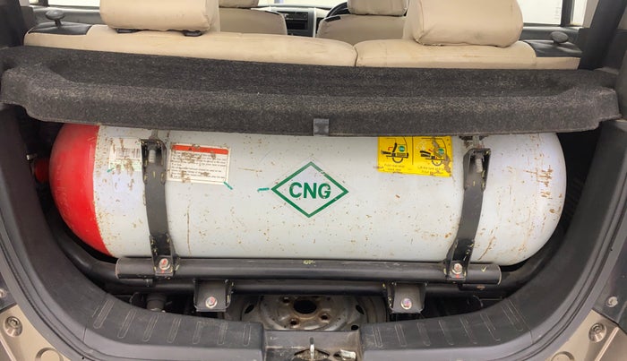 2013 Maruti Wagon R 1.0 LXI CNG, CNG, Manual, 68,033 km, Boot Inside