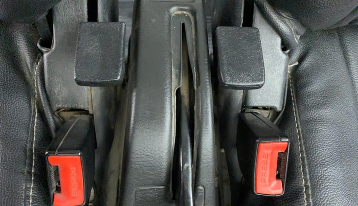 2017 Maruti Eeco 5 STR CNG WITH AC PLUSHTR, CNG, Manual, 24,888 km, Driver Side Adjustment Panel