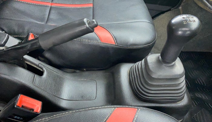 2017 Maruti Eeco 5 STR CNG WITH AC PLUSHTR, CNG, Manual, 24,888 km, Gear Lever
