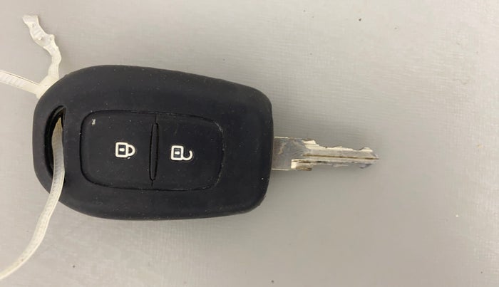 2019 Renault Kwid RXT 1.0 (O), Petrol, Manual, 44,011 km, Key Close Up