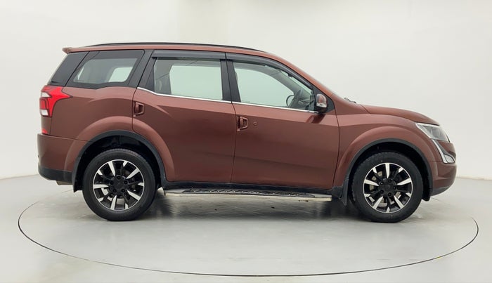 2018 Mahindra XUV500 W11 (O), Diesel, Manual, 48,894 km, Right Side