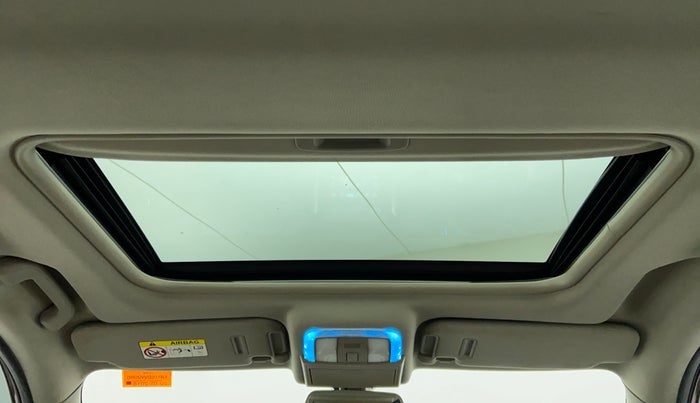 2018 Mahindra XUV500 W11 (O), Diesel, Manual, 48,894 km, Moonroof/ Sunroof