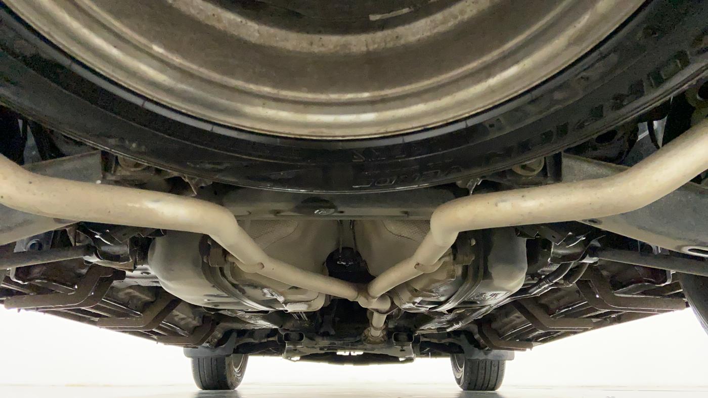 2018 Mahindra XUV500 W11 (O), Diesel, Manual, 48,894 km, Rear Underbody