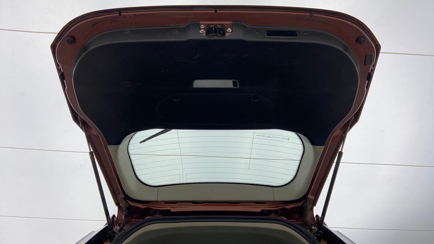 2018 Mahindra XUV500 W11 (O), Diesel, Manual, 48,894 km, Boot Door Open