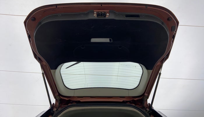 2018 Mahindra XUV500 W11 (O), Diesel, Manual, 48,894 km, Boot Door Open