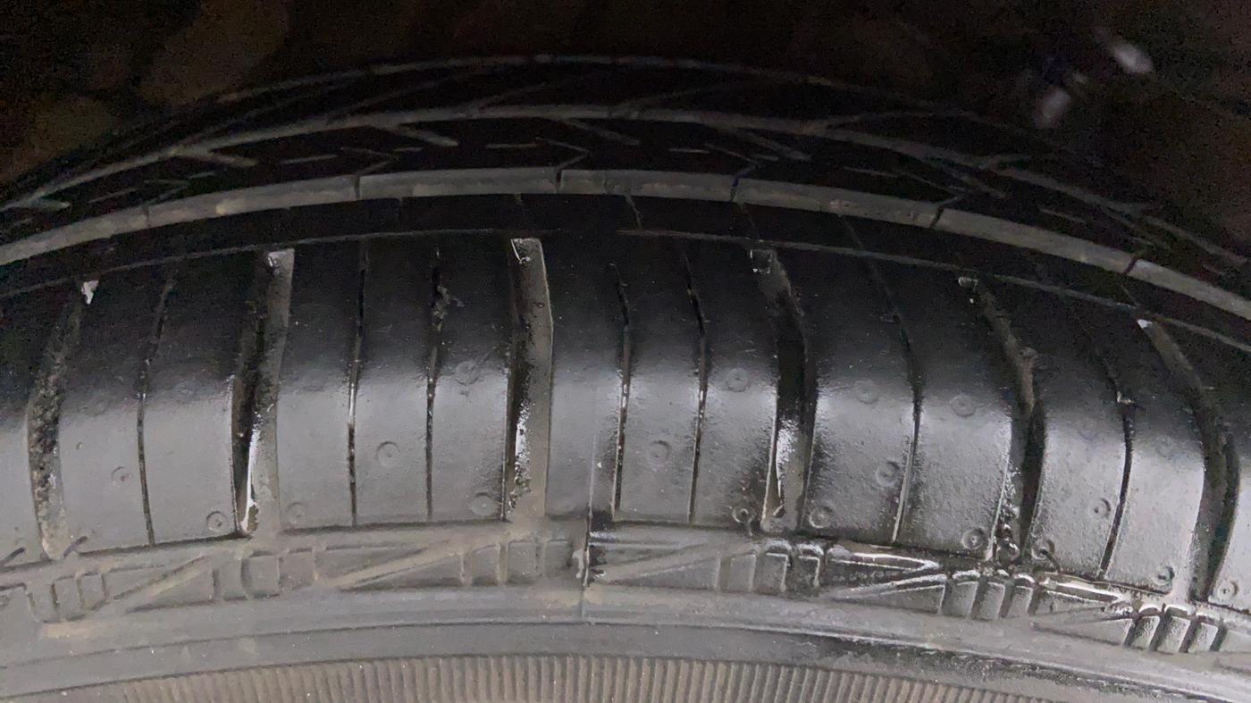 2018 Maruti Celerio VXI CNG OPT, CNG, Manual, 40,582 km, Right Rear Tyre Tread