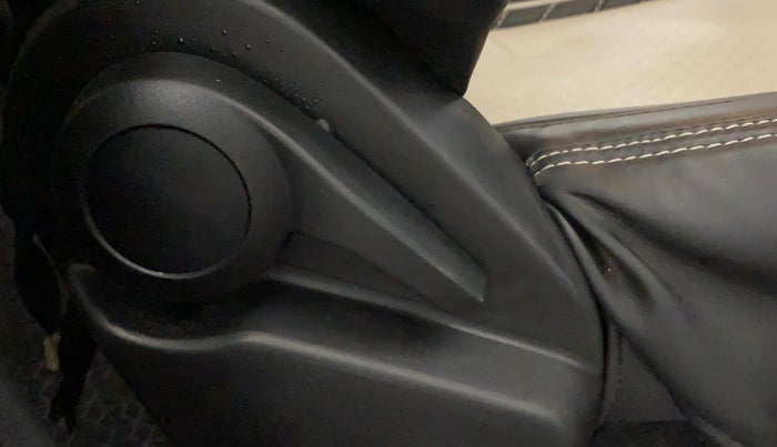 2023 Tata ALTROZ XM PLUS DIESEL, Diesel, Manual, 41,731 km, Driver Side Adjustment Panel