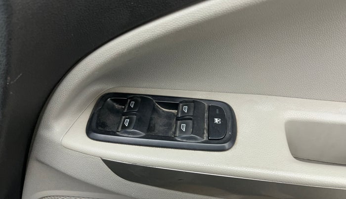 2017 Ford Ecosport TITANIUM 1.5L DIESEL, Diesel, Manual, 1,49,754 km, Driver Side Door Panels Control