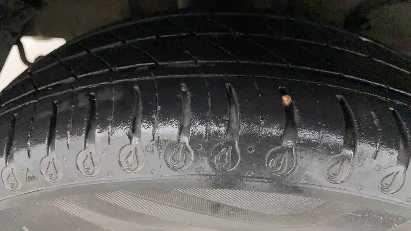 2020 Tata TIGOR XMA PETROL, Petrol, Automatic, 29,695 km, Right Rear Tyre Tread