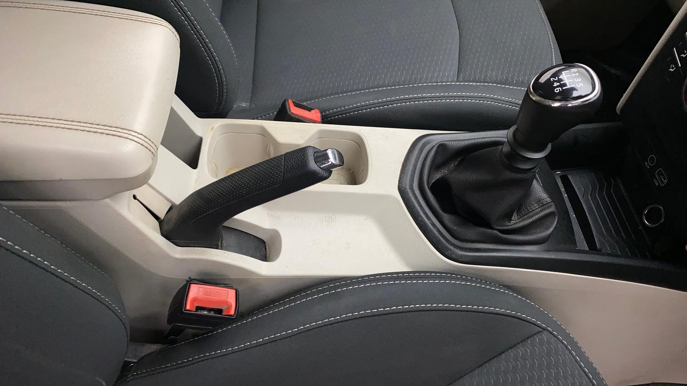 2019 Mahindra XUV300 W6 1.5 DIESEL, Diesel, Manual, 78,183 km, Gear Lever