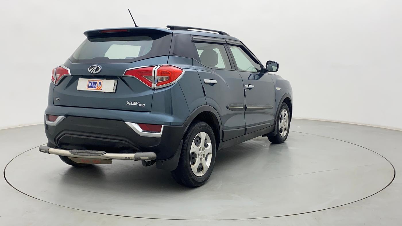 2019 Mahindra XUV300 W6 1.5 DIESEL, Diesel, Manual, 78,183 km, Right Back Diagonal