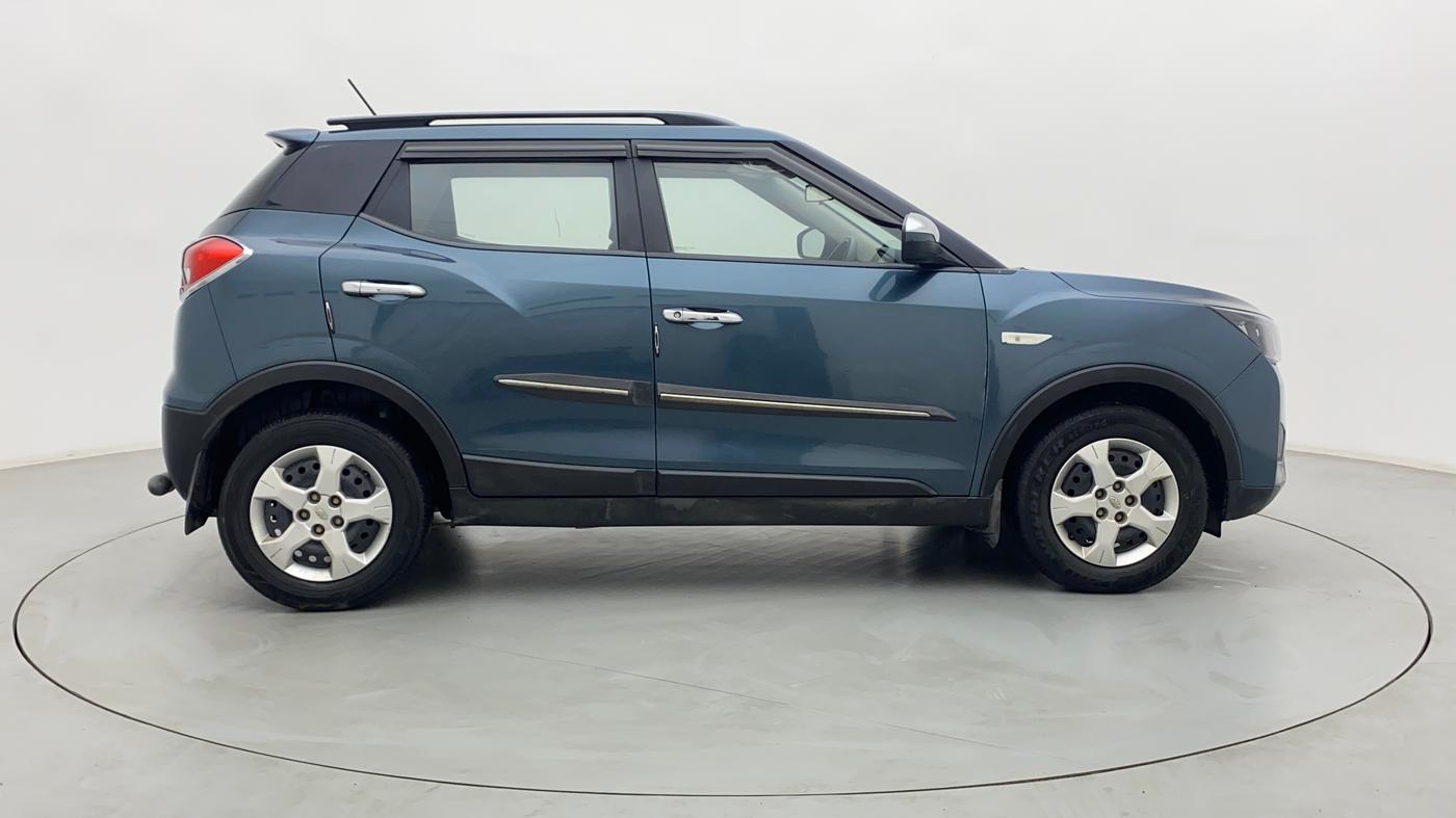 2019 Mahindra XUV300 W6 1.5 DIESEL, Diesel, Manual, 78,183 km, Right Side View