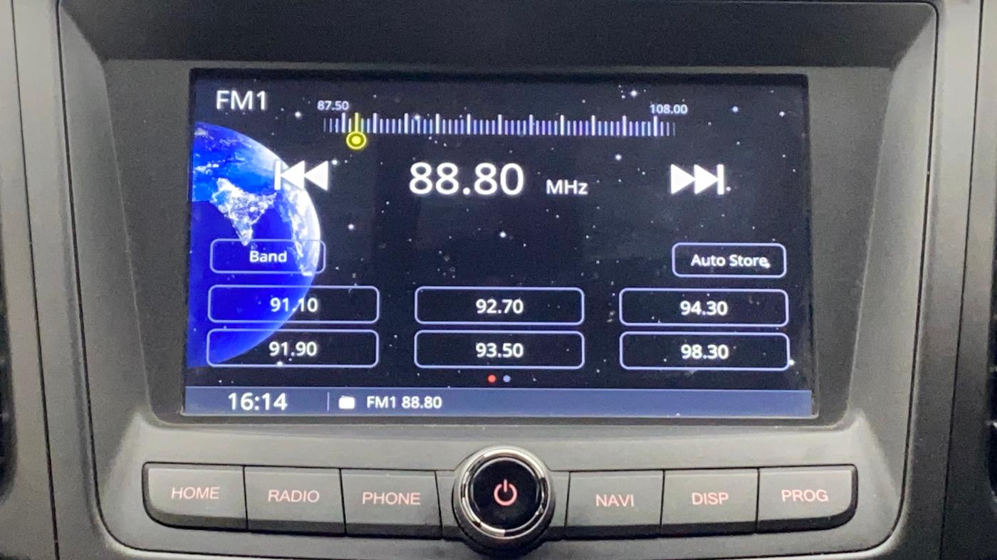 2019 Mahindra XUV300 W6 1.5 DIESEL, Diesel, Manual, 78,183 km, Infotainment System