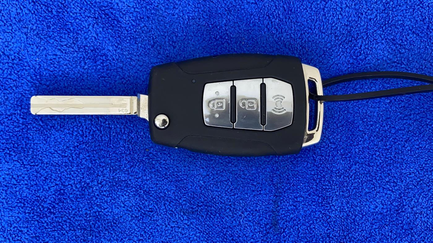 2019 Mahindra XUV300 W6 1.5 DIESEL, Diesel, Manual, 78,183 km, Key Close Up