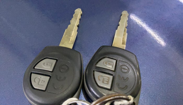 2017 Maruti Dzire VXI, Petrol, Manual, 21,760 km, Key Close Up