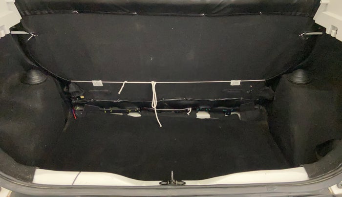 2024 Tata PUNCH Pure (O) , Petrol, Manual, 16,043 km, Boot Inside