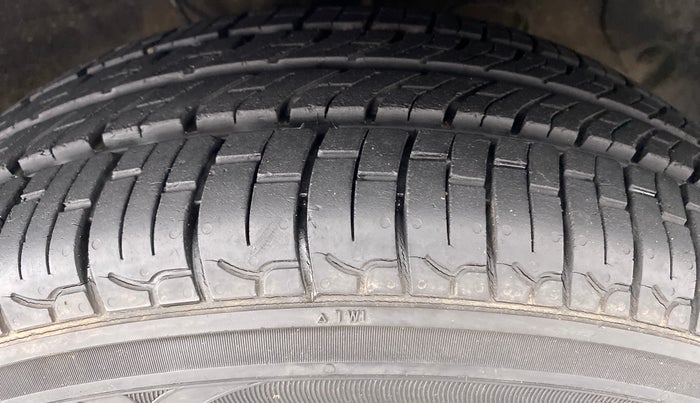 2018 Hyundai NEW SANTRO ASTA 1.1 MT, Petrol, Manual, 8,500 km, Right Front Tyre Tread