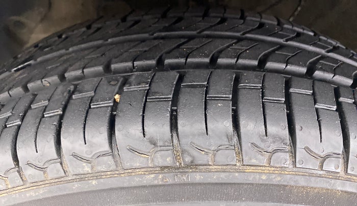 2018 Hyundai NEW SANTRO ASTA 1.1 MT, Petrol, Manual, 8,500 km, Left Front Tyre Tread