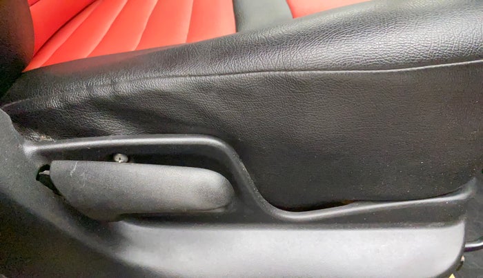 2016 Maruti Swift VXI, Petrol, Manual, 67,102 km, Driver Side Adjustment Panel
