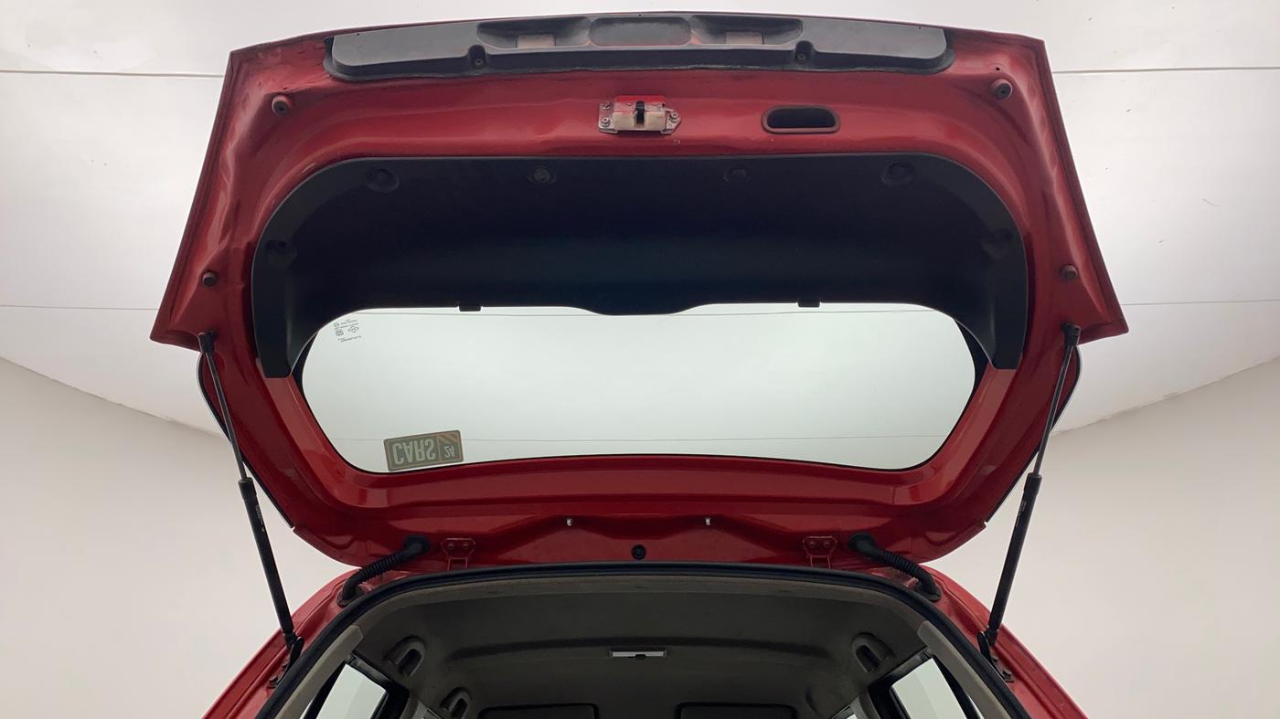 2016 Maruti Swift VXI, Petrol, Manual, 67,102 km, Boot Door Open