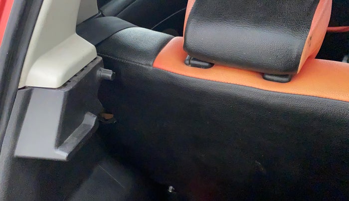 2016 Maruti Swift VXI, Petrol, Manual, 67,102 km, Dicky (Boot door) - Parcel tray missing