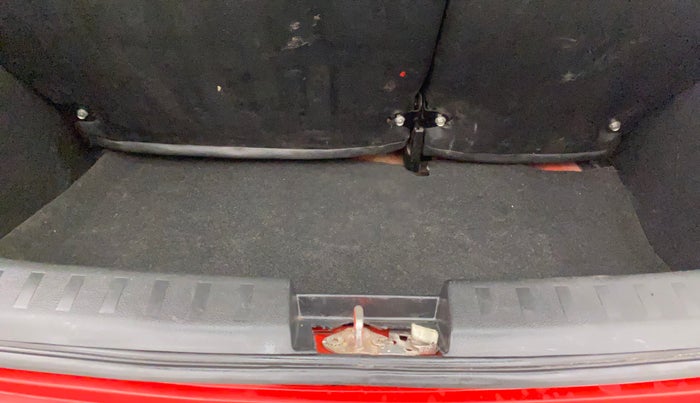 2016 Maruti Swift VXI, Petrol, Manual, 67,102 km, Boot Inside