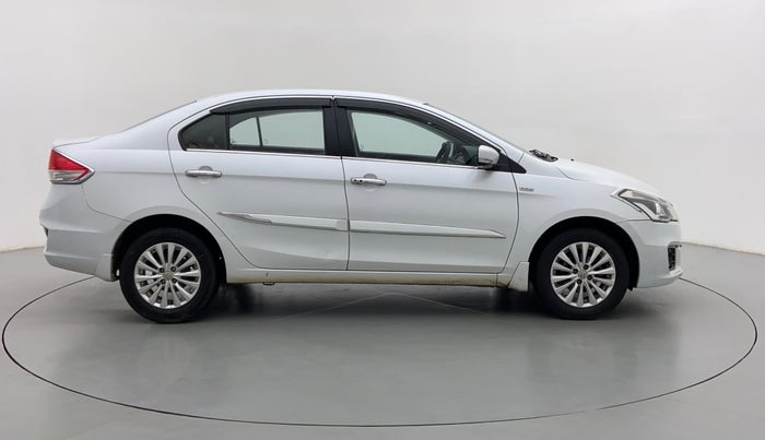 2016 Maruti Ciaz  ZDI SHVS, Diesel, Manual, 87,800 km, Right Side