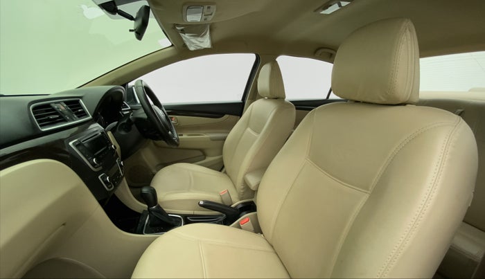 2017 Maruti Ciaz DELTA 1.4 AT PETROL, Petrol, Automatic, 48,404 km, Right Side Front Door Cabin