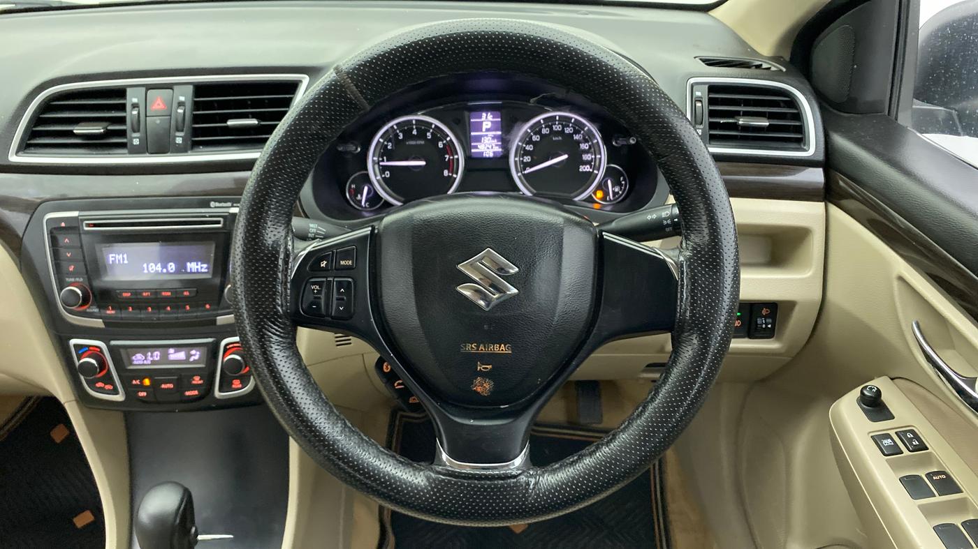 2017 Maruti Ciaz DELTA 1.4 AT PETROL, Petrol, Automatic, 48,404 km, Steering Wheel Close Up