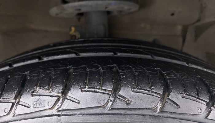 2017 Maruti Ciaz DELTA 1.4 AT PETROL, Petrol, Automatic, 48,404 km, Right Front Tyre Tread