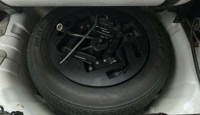 2018 Mahindra KUV 100 NXT K8 6 STR, CNG, Manual, 91,909 km, Spare Tyre