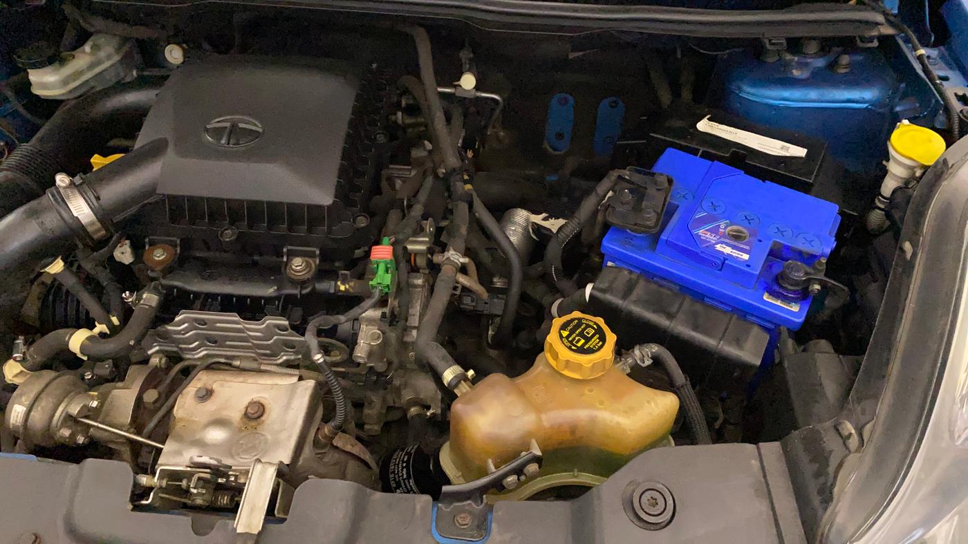 2018 Tata NEXON XT PETROL, Petrol, Manual, 68,869 km, Engine View - Left