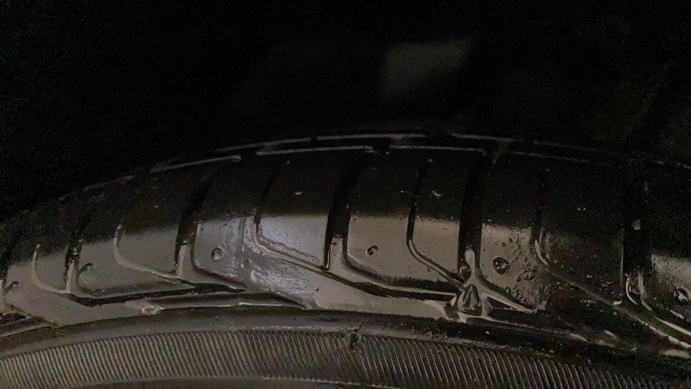 2018 Tata NEXON XT PETROL, Petrol, Manual, 68,869 km, Left Front Tyre Tread