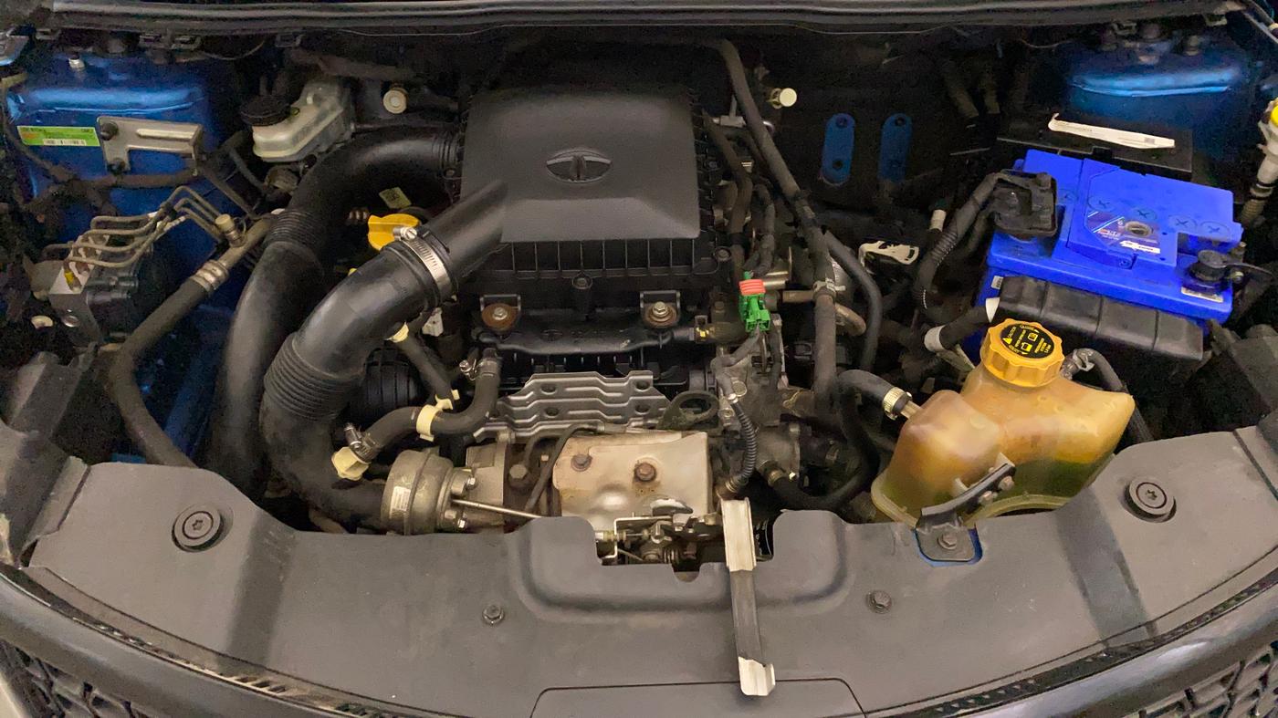 2018 Tata NEXON XT PETROL, Petrol, Manual, 68,869 km, Engine View