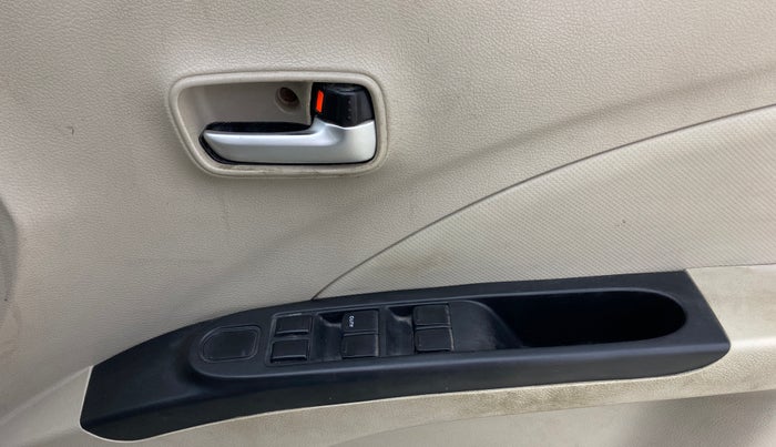 2018 Maruti Celerio VXI CNG, CNG, Manual, 72,550 km, Driver Side Door Panels Control