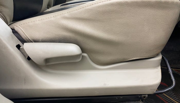 2016 Maruti Celerio ZXI AMT, Petrol, Automatic, 91,711 km, Driver Side Adjustment Panel