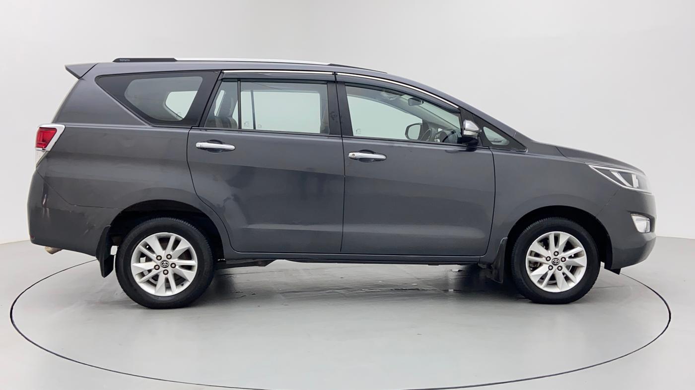 2016 Toyota Innova Crysta 2.8 GX AT 7 STR, Diesel, Automatic, 1,53,645 km, Right Side View