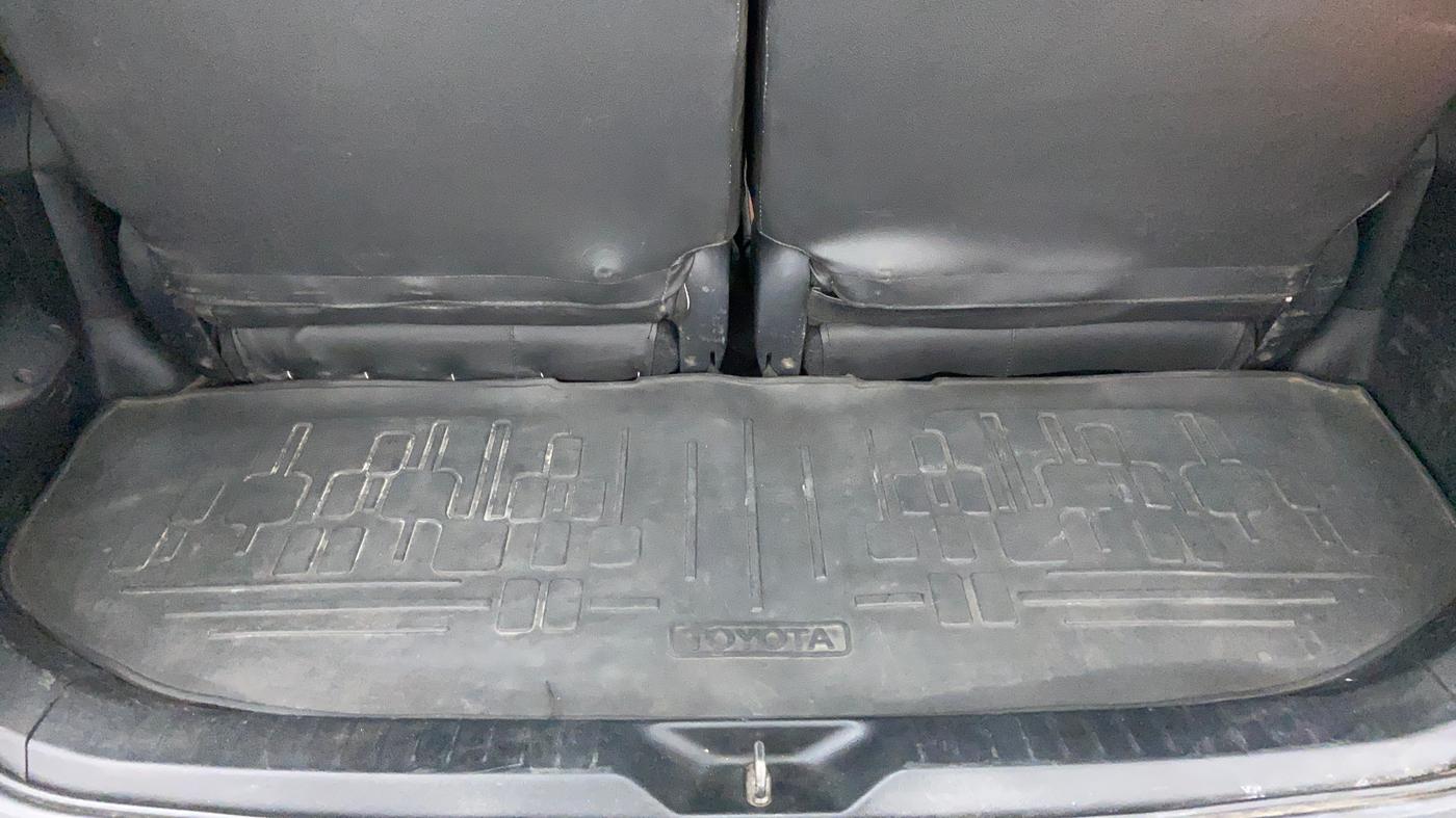 2016 Toyota Innova Crysta 2.8 GX AT 7 STR, Diesel, Automatic, 1,53,645 km, Boot Inside View
