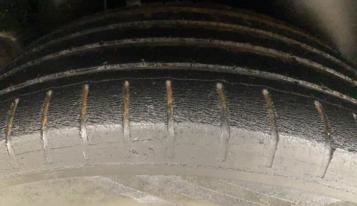 2018 Volkswagen Polo HIGHLINE1.5L, Diesel, Manual, 94,322 km, Right Rear Tyre Tread