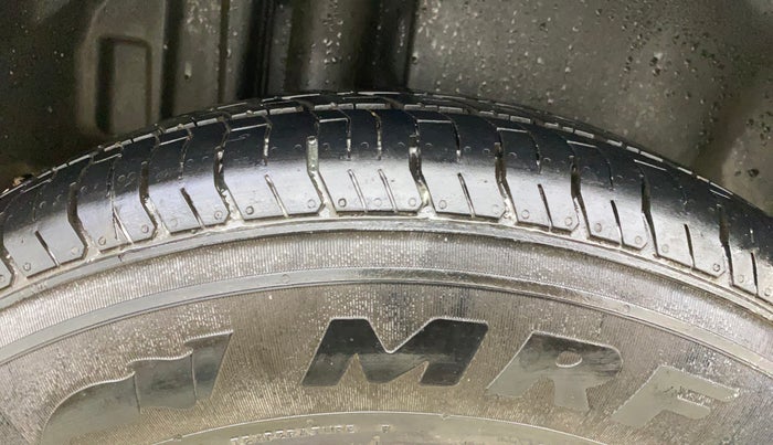 2013 Maruti Swift Dzire VXI, Petrol, Manual, 33,200 km, Right Rear Tyre Tread