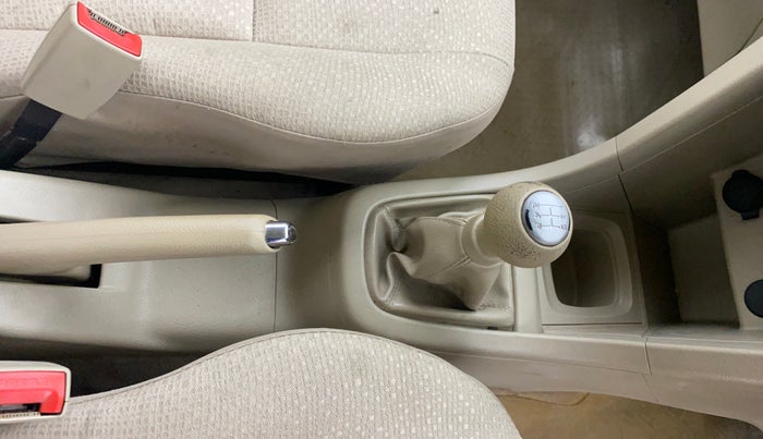 2013 Maruti Swift Dzire VXI, Petrol, Manual, 33,200 km, Gear Lever