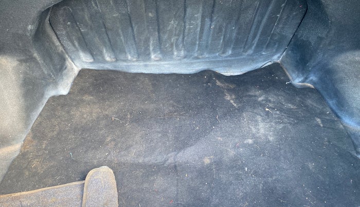 2017 Hyundai Xcent S 1.2, Petrol, Manual, 89,108 km, Boot Inside